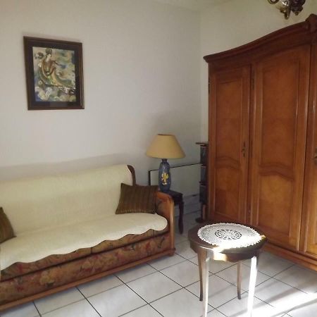 Chez Gerard Apartment Champigneulles Ngoại thất bức ảnh
